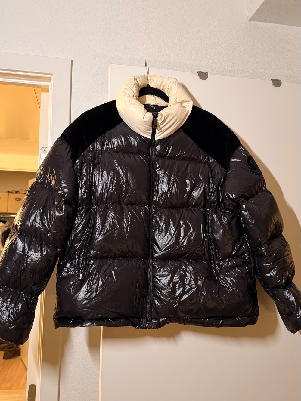 MONCLER Women Black Puffer Jacket with White/Cream Collar
